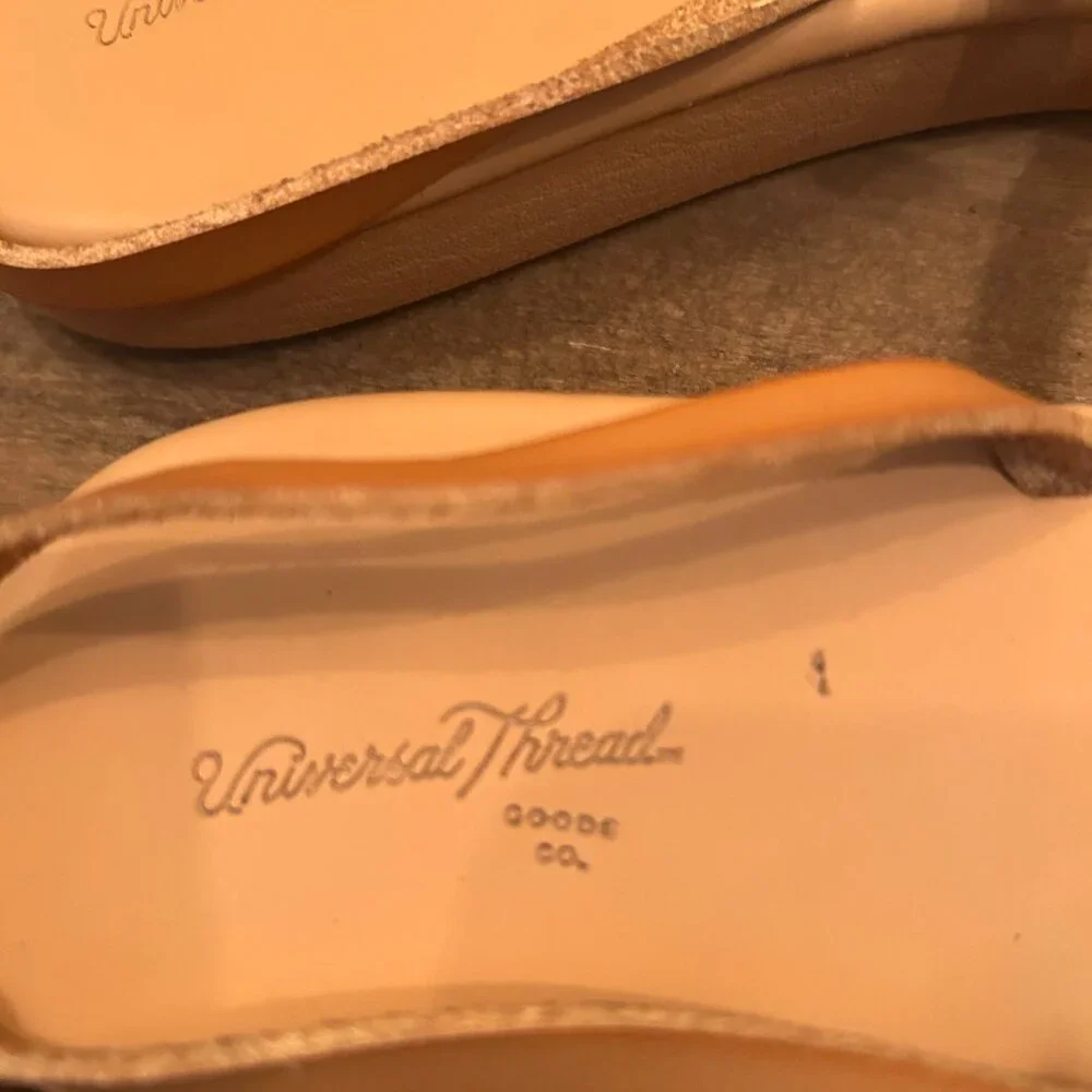 Universal Thread Womens Brown Slip On Sandals Size 8